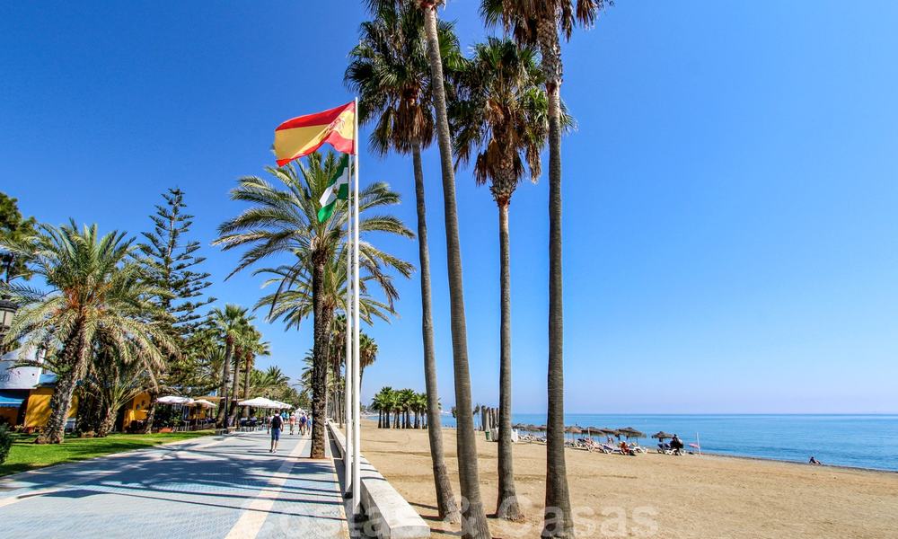 Recently renovated bright apartment for sale in a gorgeous beachfront complex, walking distance to the beach, amenities and San Pedro, Marbella 21942