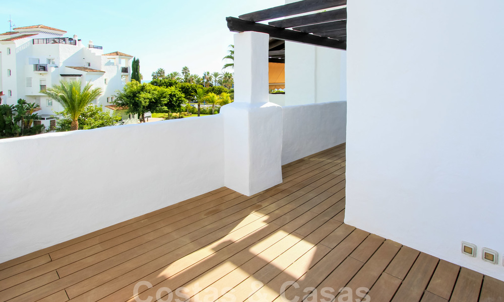 Recently renovated bright apartment for sale in a gorgeous beachfront complex, walking distance to the beach, amenities and San Pedro, Marbella 21950