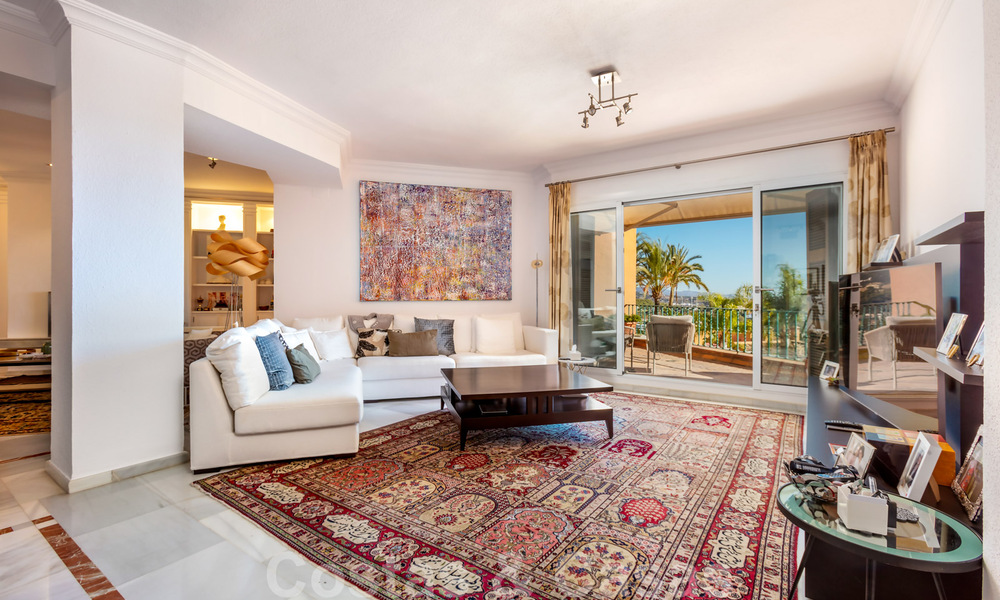 Impressive south facing penthouse with stunning sea views for sale in the Golf Valley of Nueva Andalucia, Marbella 37533