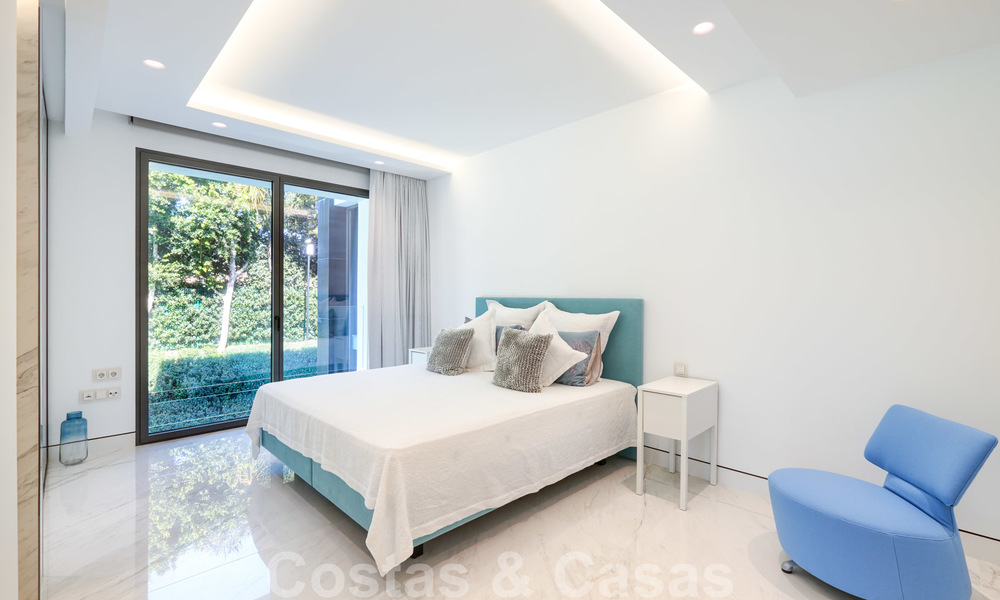 Private resale! Ultra deluxe avant garde beach front apartment for sale in an exclusive complex on the New Golden Mile, Marbella - Estepona. Reduced in price! 22050