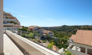 Bright and spacious middle floor apartment with an enormous terrace for sale on the New Golden Mile, Marbella - Estepona 22126 