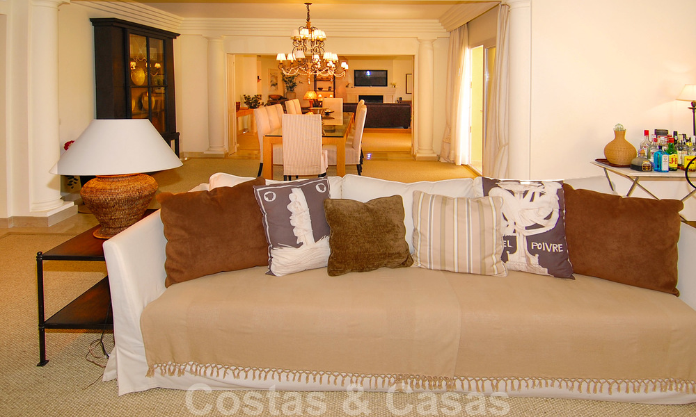 Spacious luxury apartment for sale in Nueva Andalucia, Marbella 22832