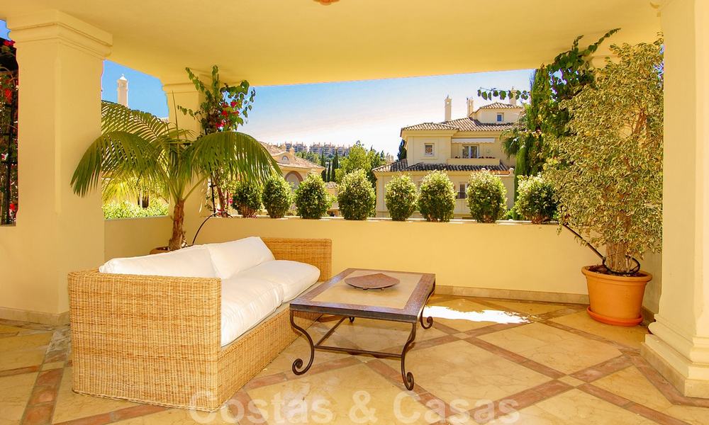 Spacious luxury apartment for sale in Nueva Andalucia, Marbella 22839