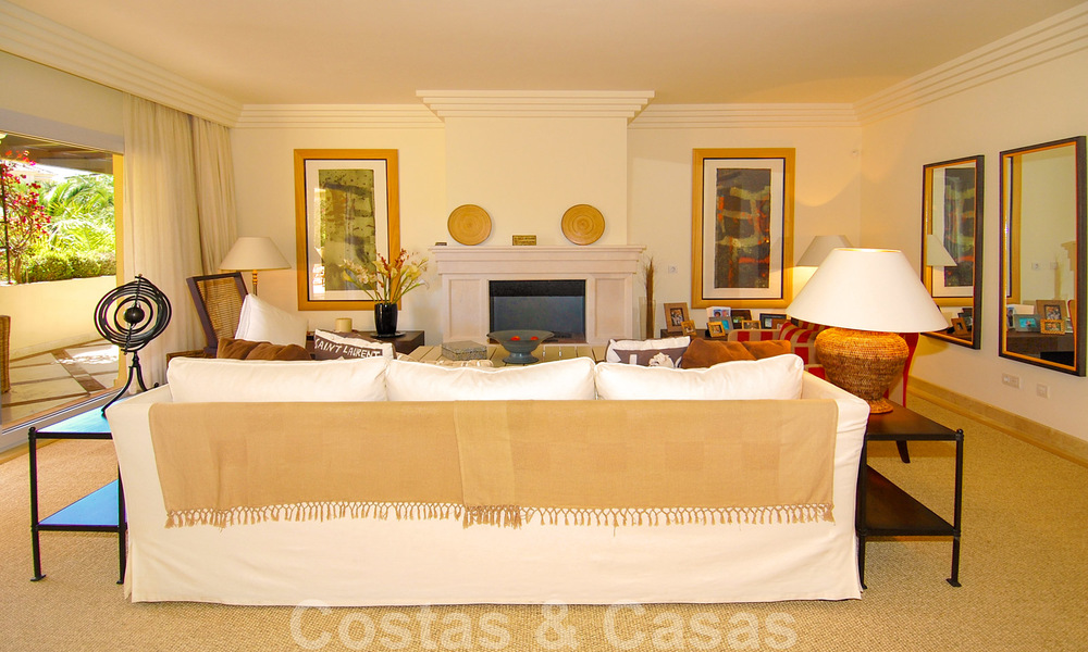 Spacious luxury apartment for sale in Nueva Andalucia, Marbella 22843