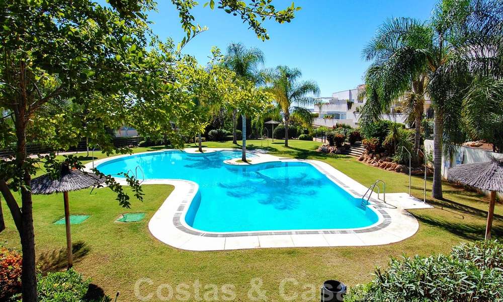 Spacious 3-bedroom apartment for sale in Nueva Andalucia - Marbella, within walking distance of the beach and Puerto Banus 23145