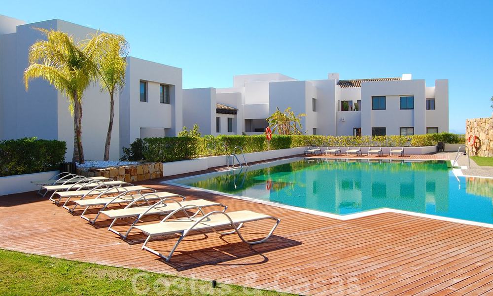Modern spacious luxury apartments with golf and sea views for sale in Marbella - Benahavis 24576