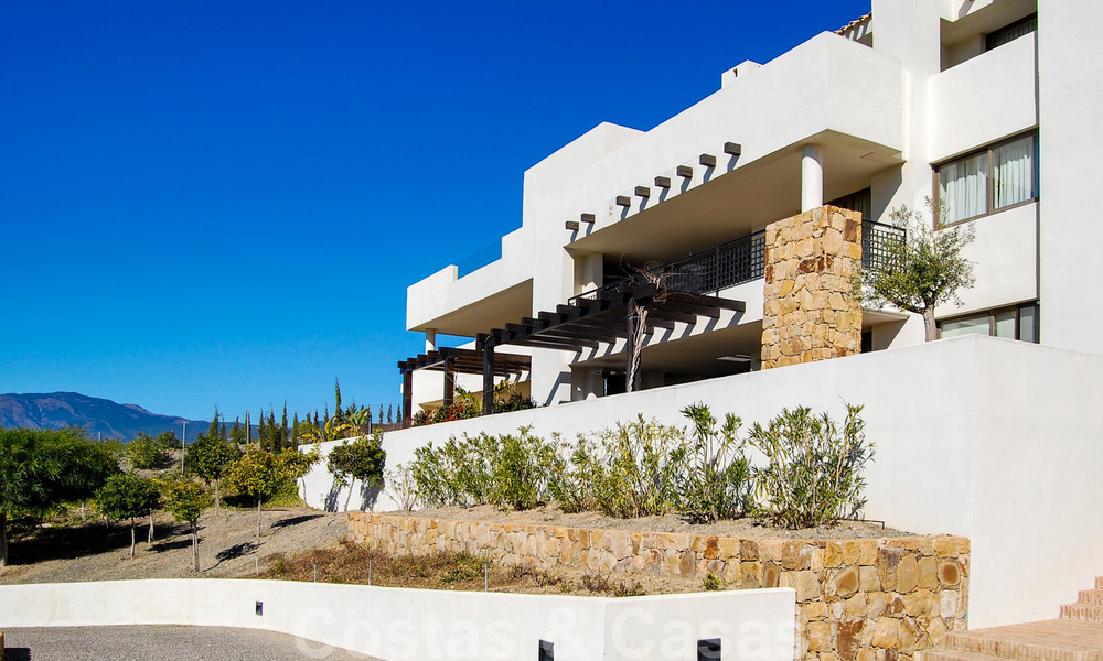 Modern spacious luxury apartments with golf and sea views for sale in Marbella - Benahavis 24580