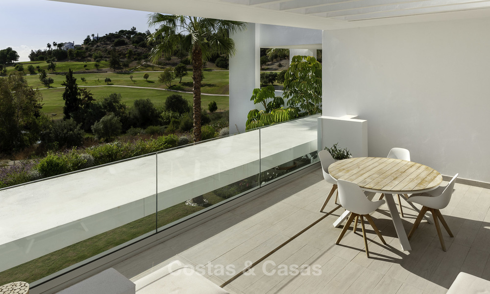 For sale in Atalaya Hills: Modern style apartments with golf and sea views in Benahavis - Marbella 24247
