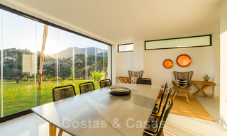 Elegant new modern apartments with panoramic mountain- and sea views for sale in the hills of Estepona 24374 