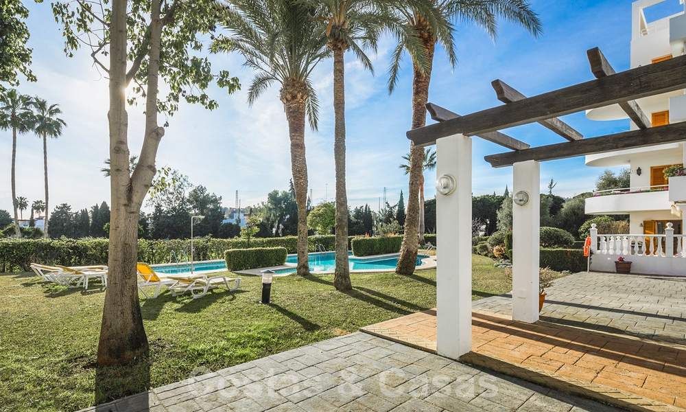 Elegant, renovated apartment for sale, directly on the golf course in Nueva Andalucia - Marbella 24333