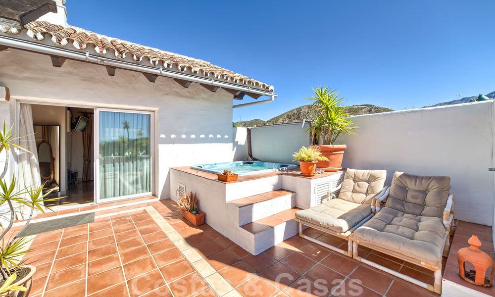 Stunning penthouse apartment in exclusive, gated frontline golf complex with panoramic views in La Quinta, Benahavis - Marbella 24439