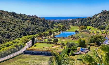 Stunning penthouse apartment in exclusive, gated frontline golf complex with panoramic views in La Quinta, Benahavis - Marbella 24445