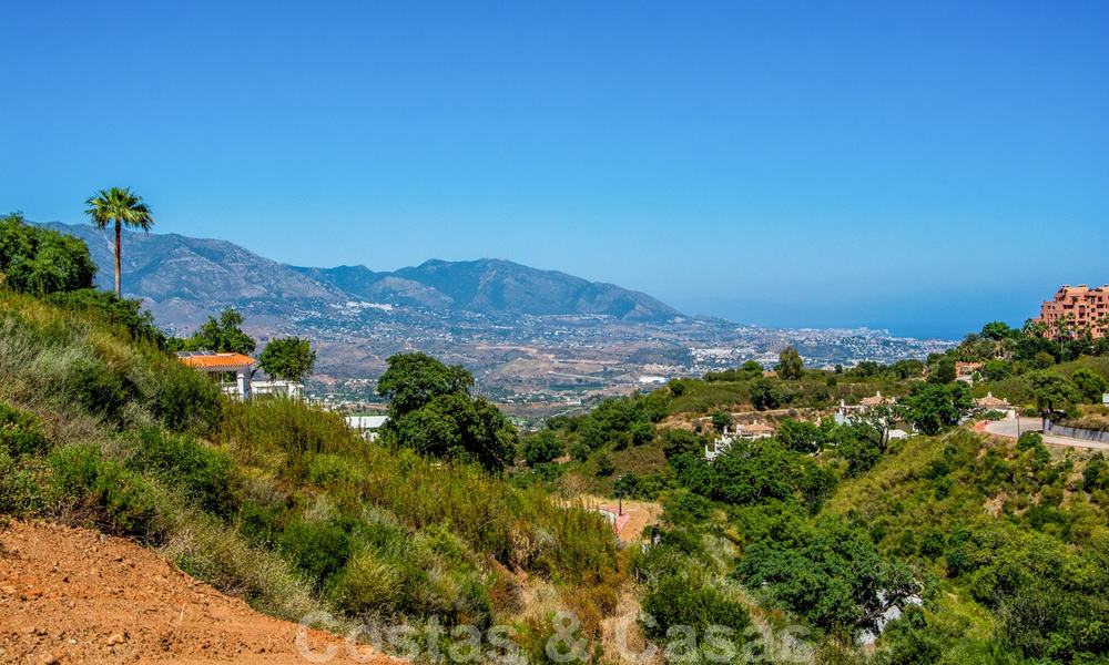Modern new build villa with stunning mountain and sea views for sale in the hills of Eastern Marbella 24451