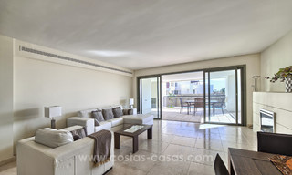 TEE 5 : Modern luxury first line golf apartments with stunning golf and sea views for sale in Marbella – Benahavis 24543 