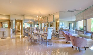 Luxury apartment for sale in prestigious complex on the Golden Mile in Marbella 24810 