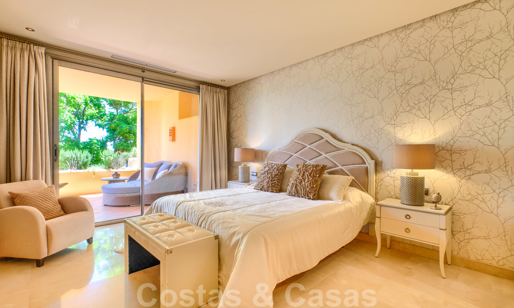 Luxury apartment for sale in prestigious complex on the Golden Mile in Marbella 24818