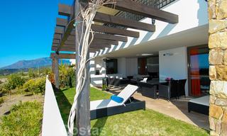 Alanda Los Flamingos Golf: Modern spacious luxury apartments with golf and sea views for sale in Marbella - Benahavis 24666 