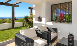 Alanda Los Flamingos Golf: Modern spacious luxury apartments with golf and sea views for sale in Marbella - Benahavis 24686 