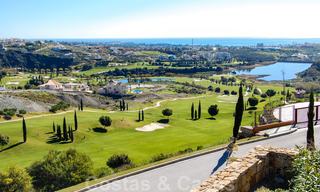 Alanda Los Flamingos Golf: Modern spacious luxury apartments with golf and sea views for sale in Marbella - Benahavis 24701 