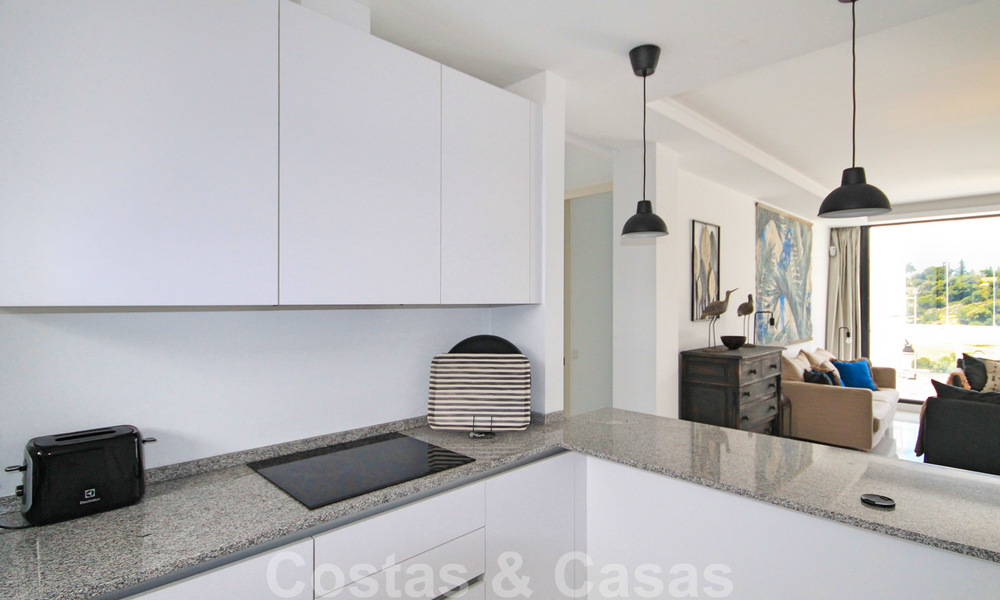 Modern penthouse apartment for sale overlooking the golf course and the Mediterranean Sea in Benahavis - Marbella 24865