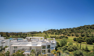 Modern penthouse apartment for sale overlooking the golf course and the Mediterranean Sea in Benahavis - Marbella 24869 