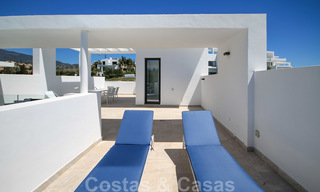 Modern penthouse apartment for sale overlooking the golf course and the Mediterranean Sea in Benahavis - Marbella 24873 