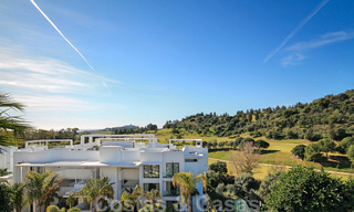 Modern apartment for sale overlooking the golf course in Benahavis - Marbella 24882 