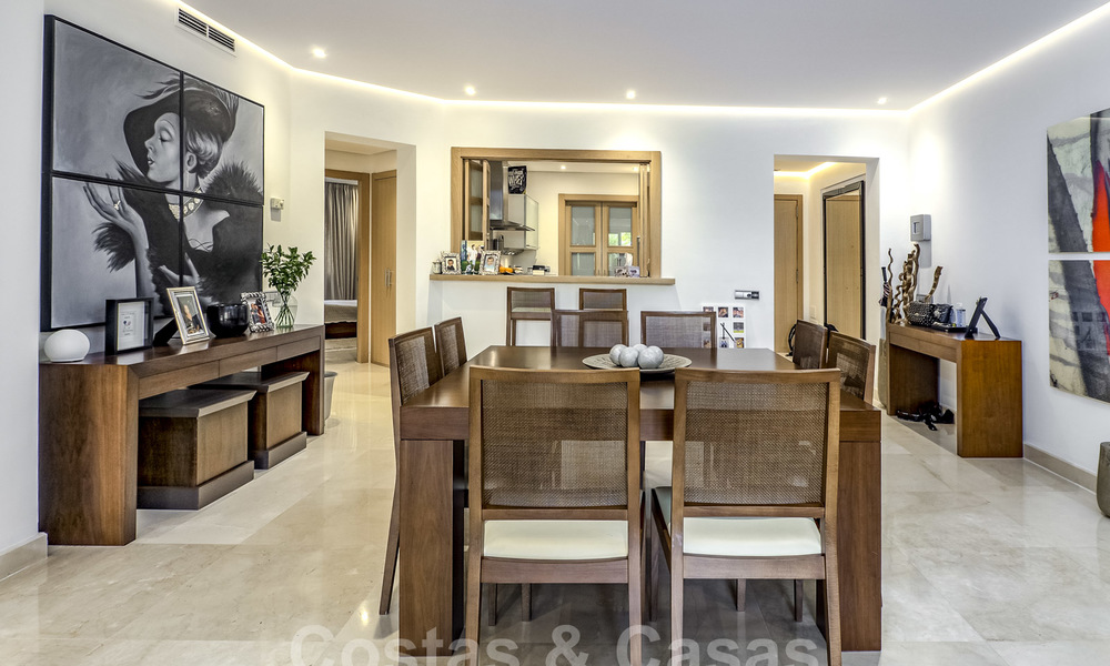Luxury apartment for sale in prestigious complex on the Golden Mile in Marbella 25204