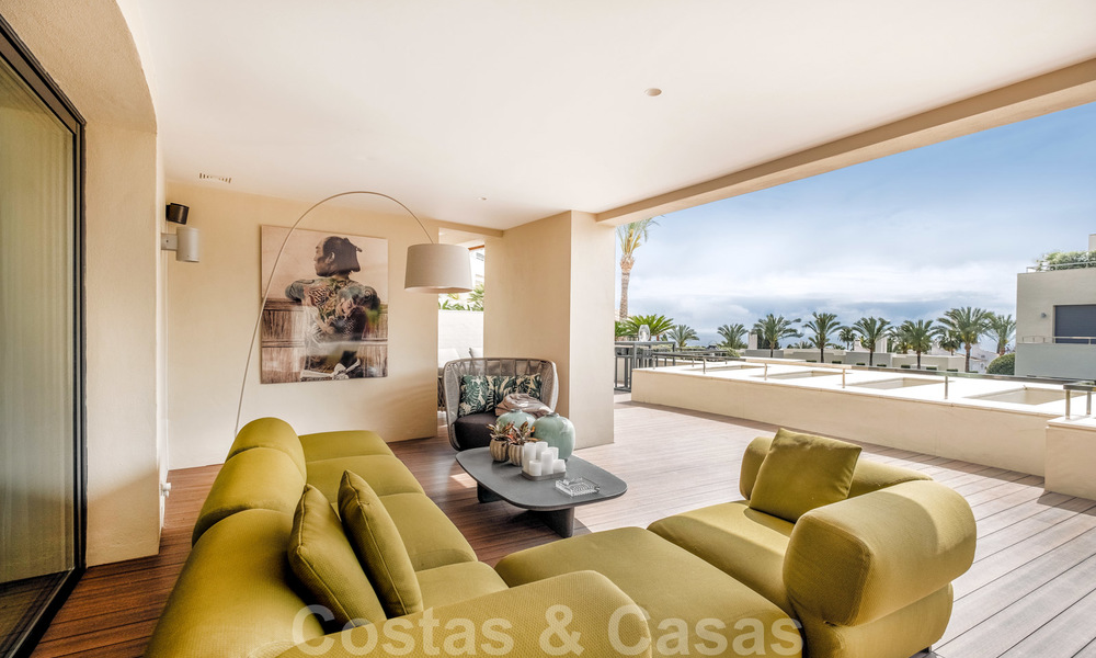Exclusive modern apartment for sale with a contemporary luxury interior in Sierra Blanca, Golden Mile, Marbella 24977