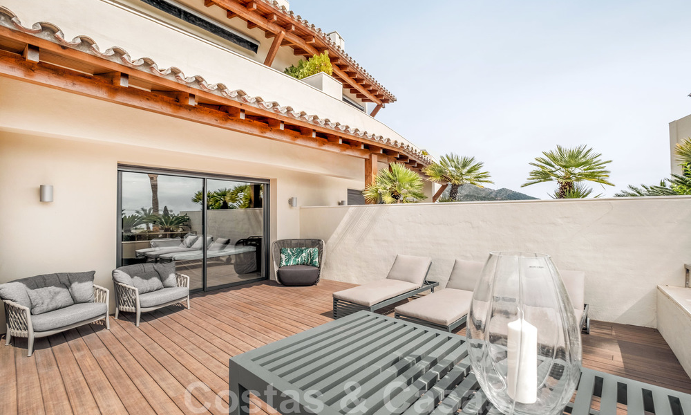 Exclusive modern apartment for sale with a contemporary luxury interior in Sierra Blanca, Golden Mile, Marbella 24979
