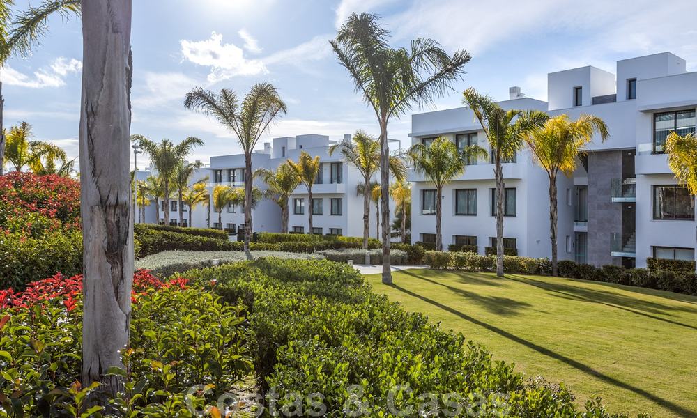 Modern design apartment for sale with spacious terrace, adjacent to the golf course in Marbella - Estepona. Ready to move in. Reduced in price. 25393