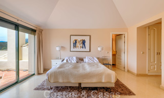 Spacious luxury apartments with a large terrace and panoramic views in a stylish complex surrounded by a golf course in Marbella - Benahavis 25183 