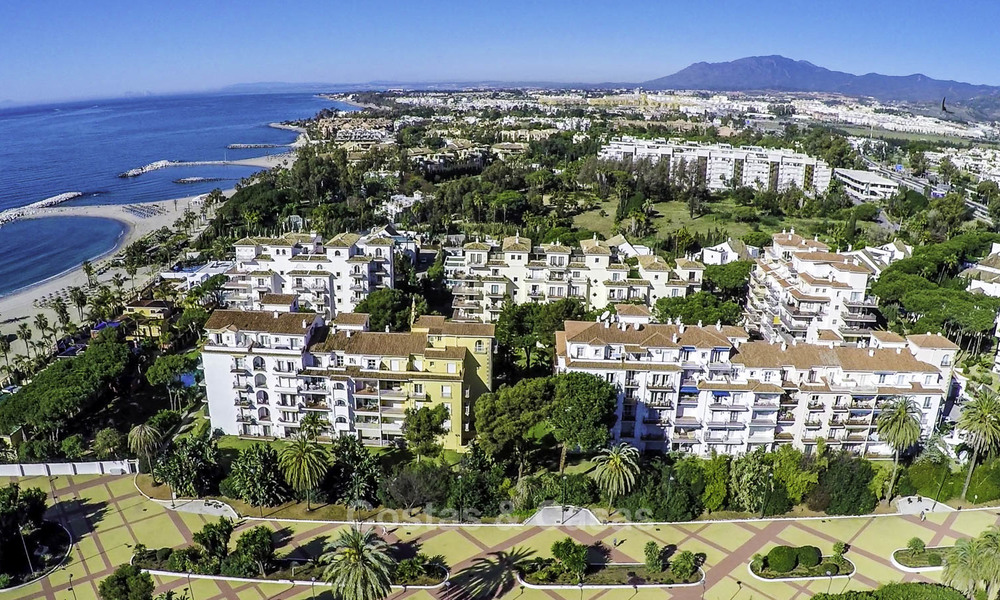 Beautiful renovated penthouse apartment for sale, in a second line beach complex in Puerto Banus, Marbella. Significant price reduction! 25430