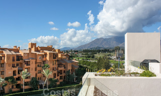Modern penthouse for sale in a first line beach complex with private pool and panoramic views, between Marbella and Estepona 25710 