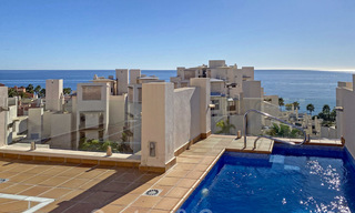 Modern penthouse for sale in a first line beach complex with private pool and sea views, between Marbella and Estepona 25770 