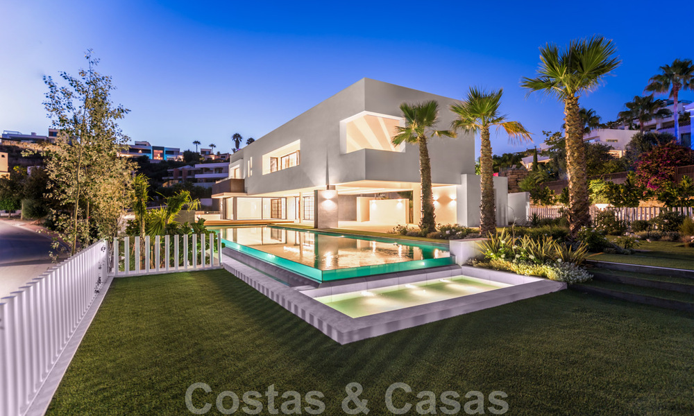 Brand new ultra-modern luxury villa for sale with sea views in Marbella - Benahavis 35662