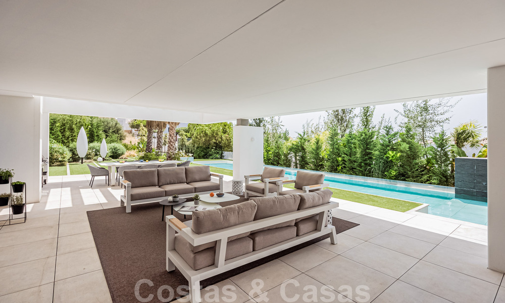 Brand new ultra-modern luxury villa for sale with sea views in Marbella - Benahavis 35692