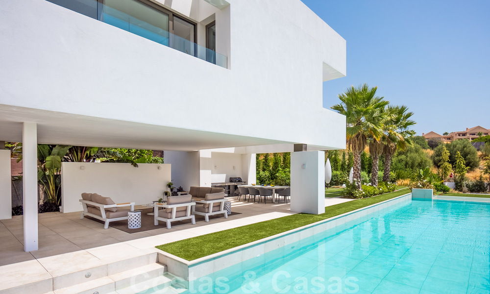 Brand new ultra-modern luxury villa for sale with sea views in Marbella - Benahavis 35694