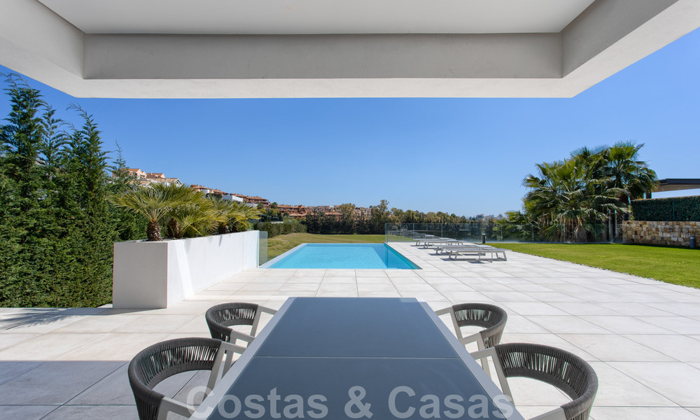 Ready to move in new modern luxury villa for sale, located directly on the golf course in Marbella - Benahavis 35403