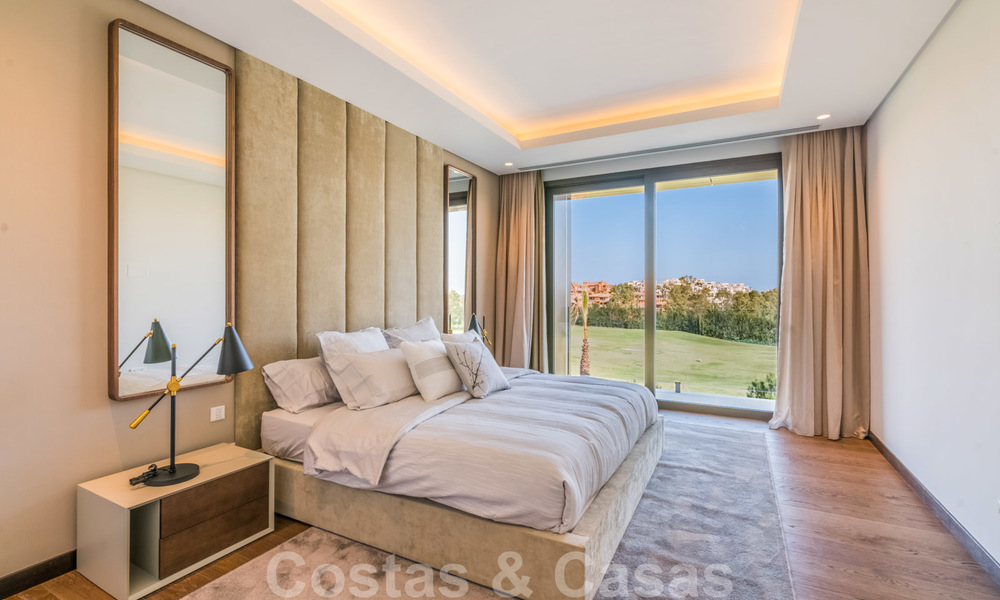 Ready to move in new, modern spacious luxury villa for sale, located directly on the golf course in Marbella - Benahavis 25916