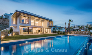 Ready to move in new, modern spacious luxury villa for sale, located directly on the golf course in Marbella - Benahavis 25929 