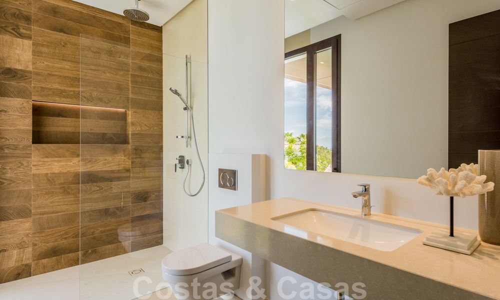 Ready to move in new, modern spacious luxury villa for sale, located directly on the golf course in Marbella - Benahavis 25938