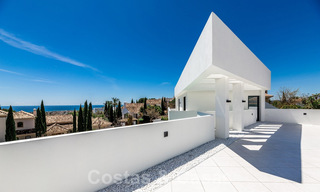 Modern villa with sea view for sale in Los Flamingos Golf in Marbella - Benahavis. Reduced in price. 26004 