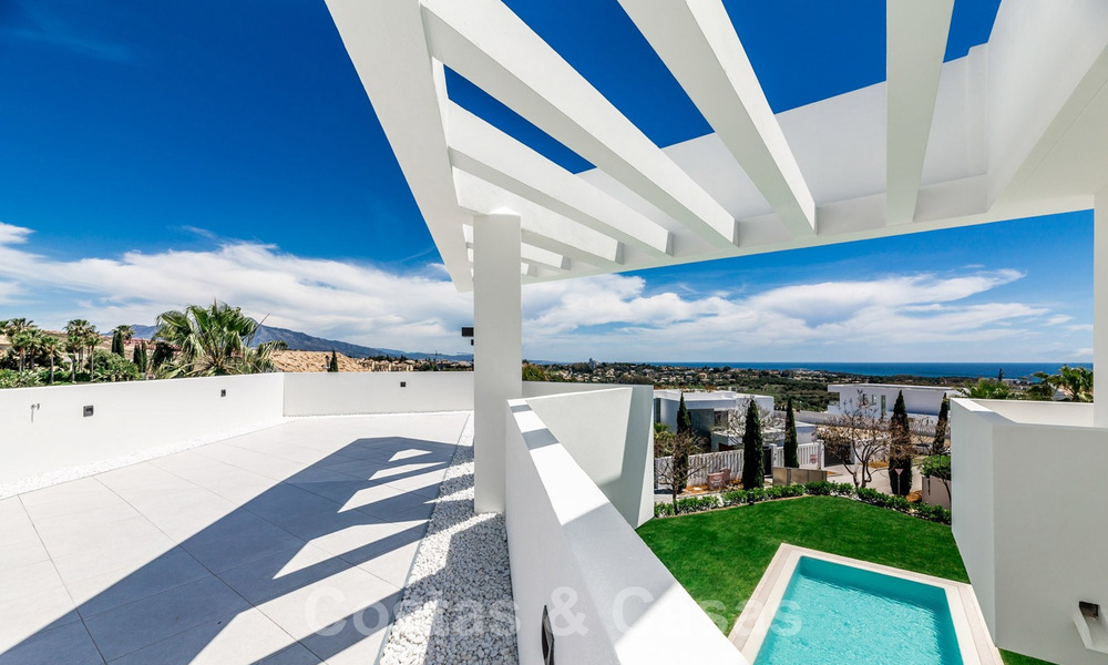 Modern villa with sea view for sale in Los Flamingos Golf in Marbella - Benahavis. Reduced in price. 26011
