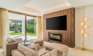 Move in ready, modern beachside villa for sale in the prestigious Guadalmina Baja in Marbella 26072 