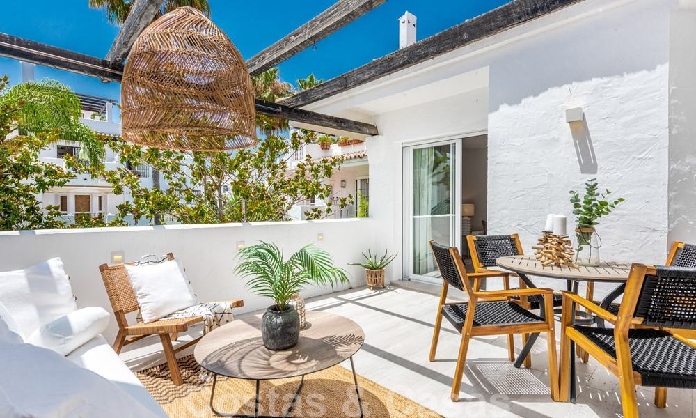 Completely renovated top floor apartment for sale within walking distance to local amenities, beach and Puerto Banus in Nueva Andalucia, Marbella 26292