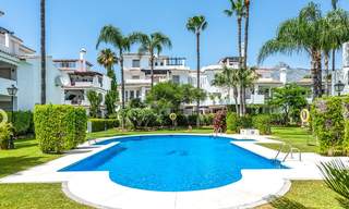Completely renovated top floor apartment for sale within walking distance to local amenities, beach and Puerto Banus in Nueva Andalucia, Marbella 26311 