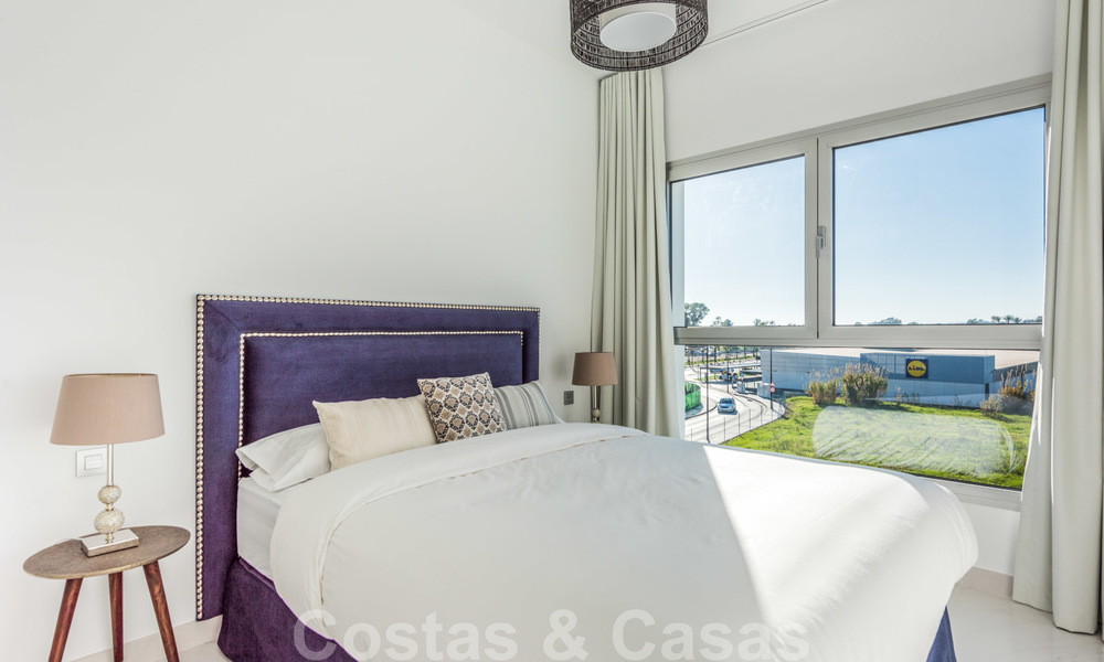 Modern penthouse apartment for sale on the New Golden Mile, between Marbella and Estepona, within walking distance to supermarkets and the beach 26369