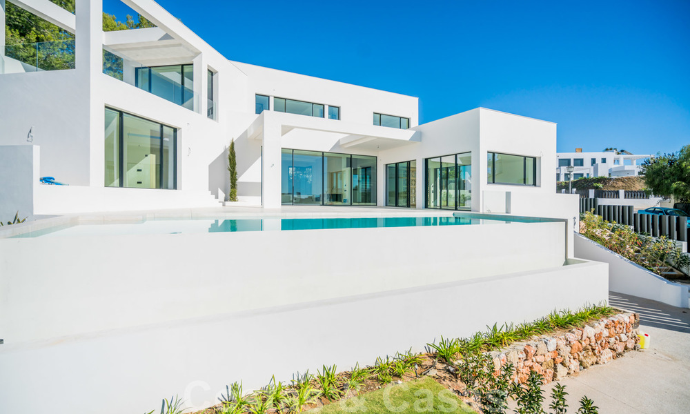 Brand new modern luxury villa for sale in Nueva Andalucia, Marbella 26444
