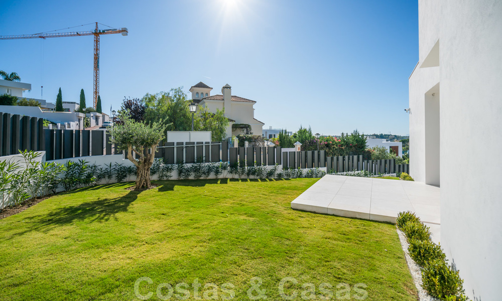 Brand new modern luxury villa for sale in Nueva Andalucia, Marbella 26446